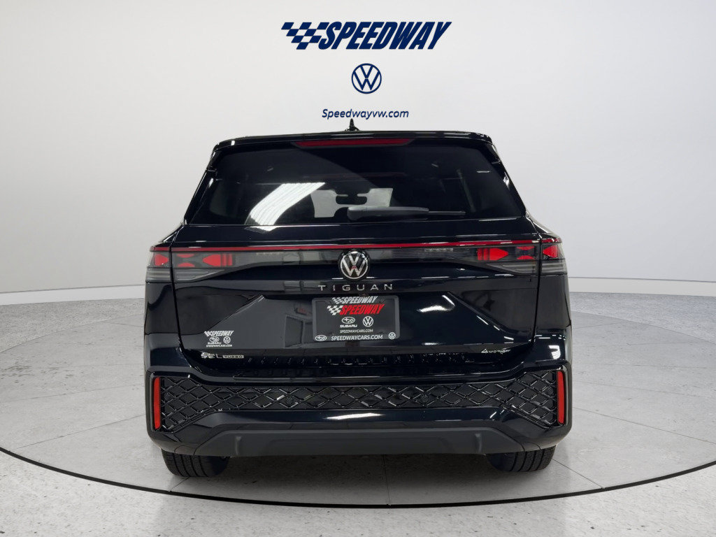 New 2026 Volkswagen Tiguan SEL R-Line AWD/4WD image 7