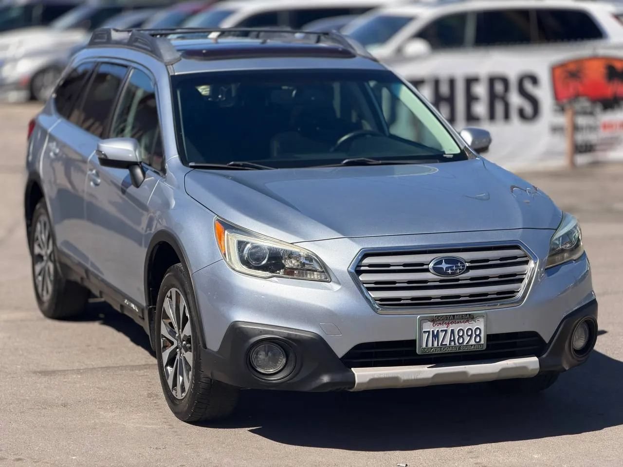 Used 2015 Subaru Outback 2.5i Limited AWD/4WD image 2