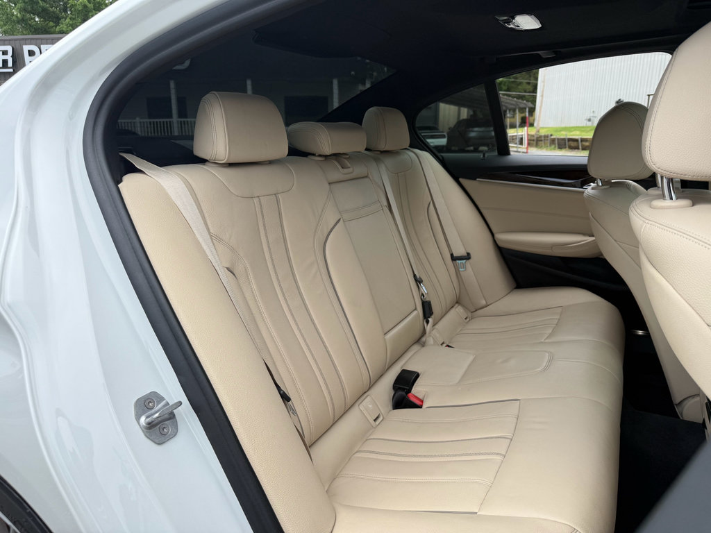 Used 2020 BMW 540i xDrive AWD/4WD image 25