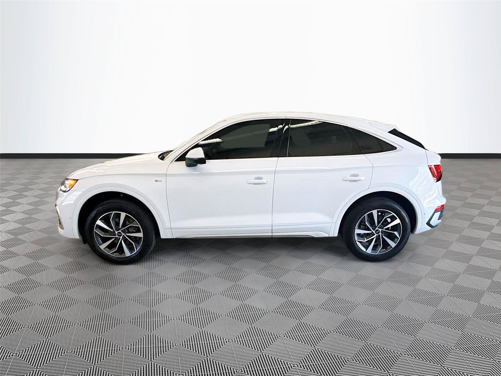 Used 2023 Audi Q5 2.0T Prestige w/ Prestige Package AWD/4WD image 4