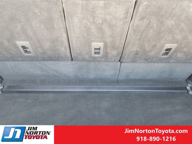 Used 2025 Ford Expedition Platinum image 33