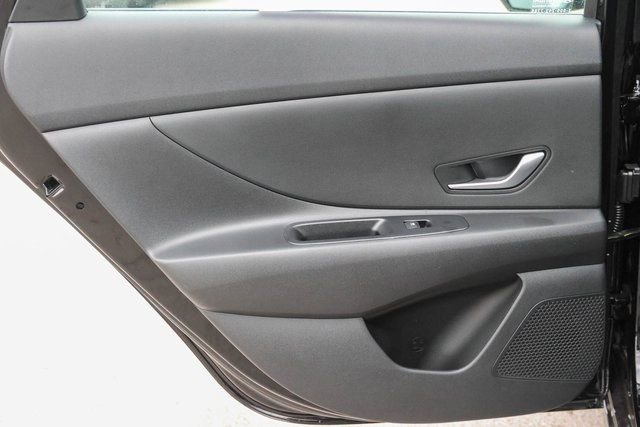 New 2026 Hyundai Elantra SE w/ Cargo Package image 8