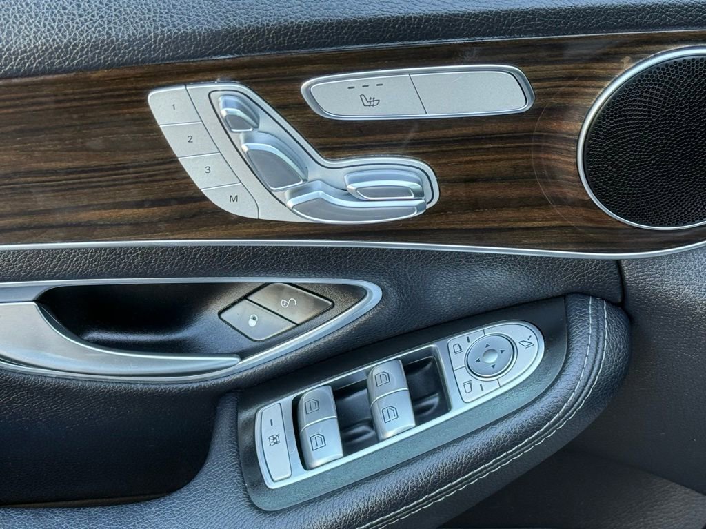 Used 2018 Mercedes-Benz C 300 4MATIC Sedan image 12