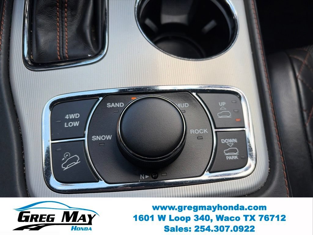 Used 2019 Jeep Grand Cherokee Summit AWD/4WD image 33