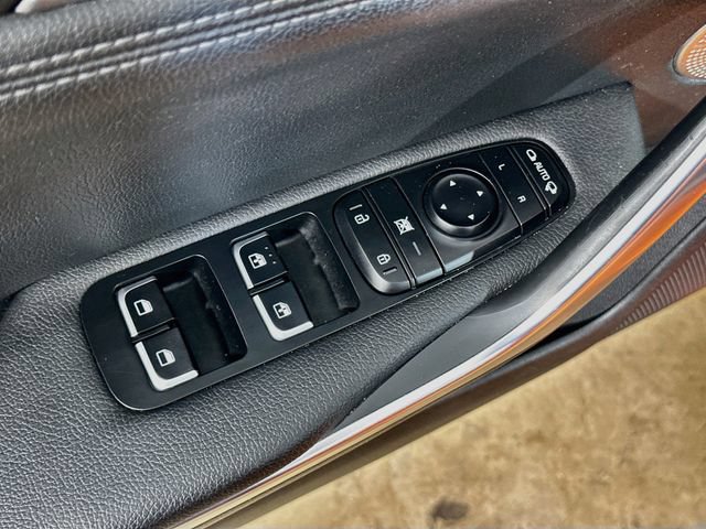 Used 2019 Kia Stinger GTS AWD/4WD image 19