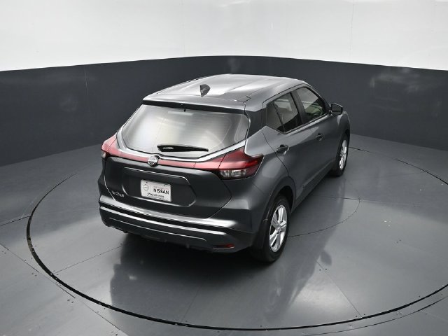 Certified 2025 Nissan Kicks Play S FWD image 28