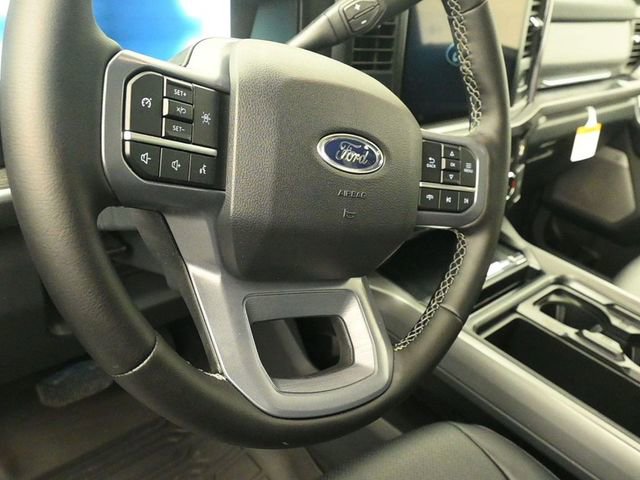 New 2026 Ford F450 Lariat image 15