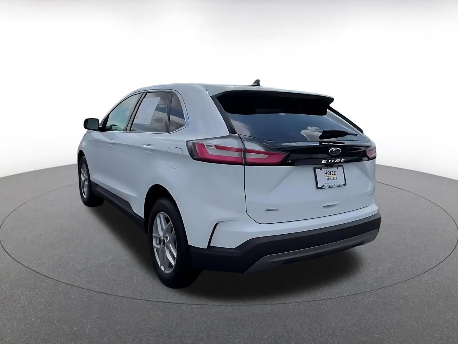 Used 2024 Ford Edge SEL AWD/4WD image 10