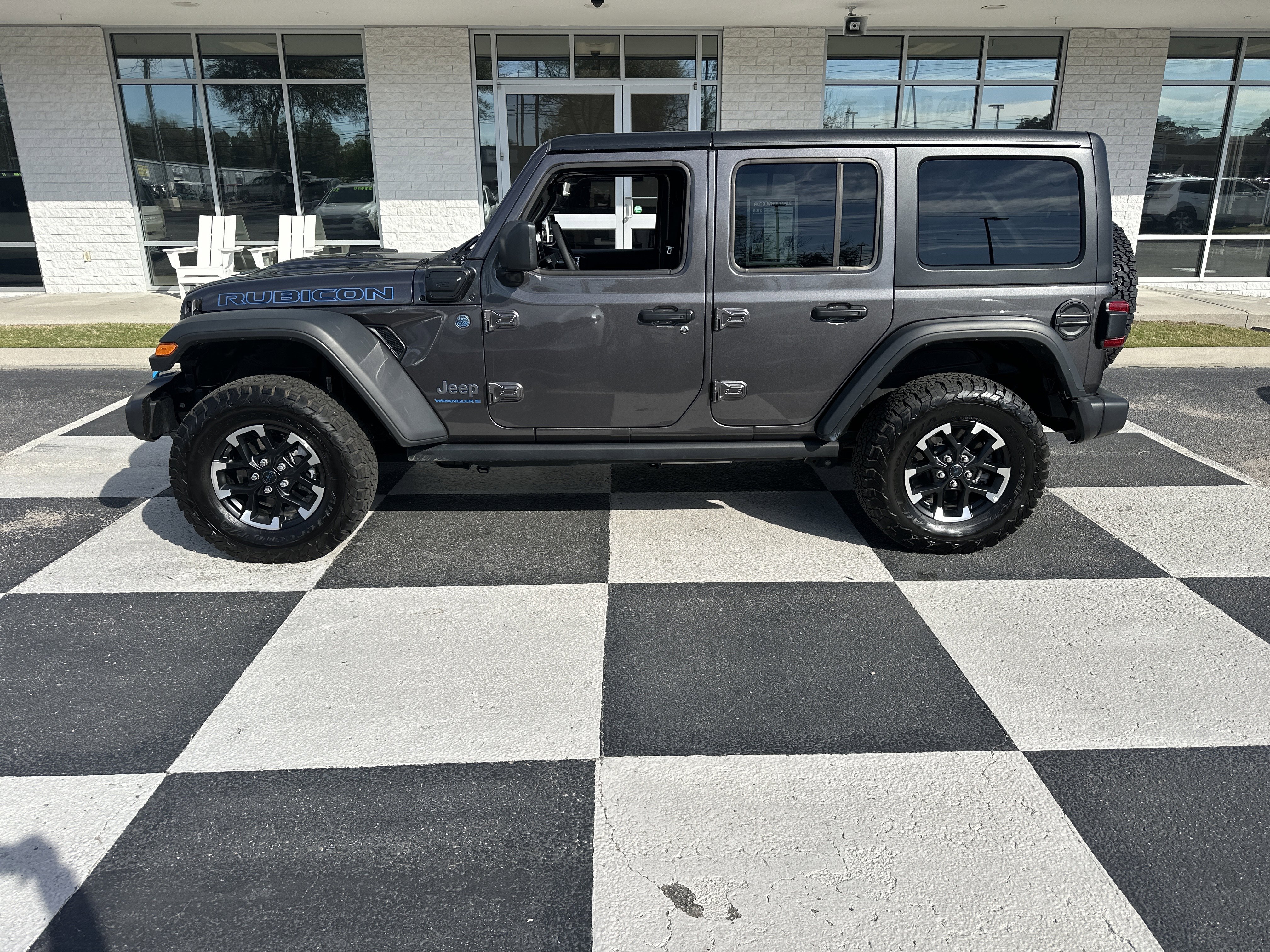 Used 2025 Jeep Wrangler Unlimited Rubicon 4xe w/ Convenience Group