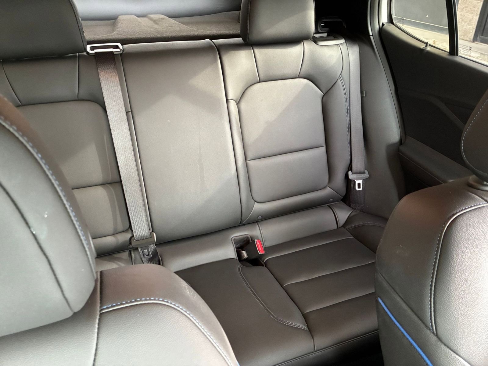 Used 2025 Buick Envista Sport Touring image 37