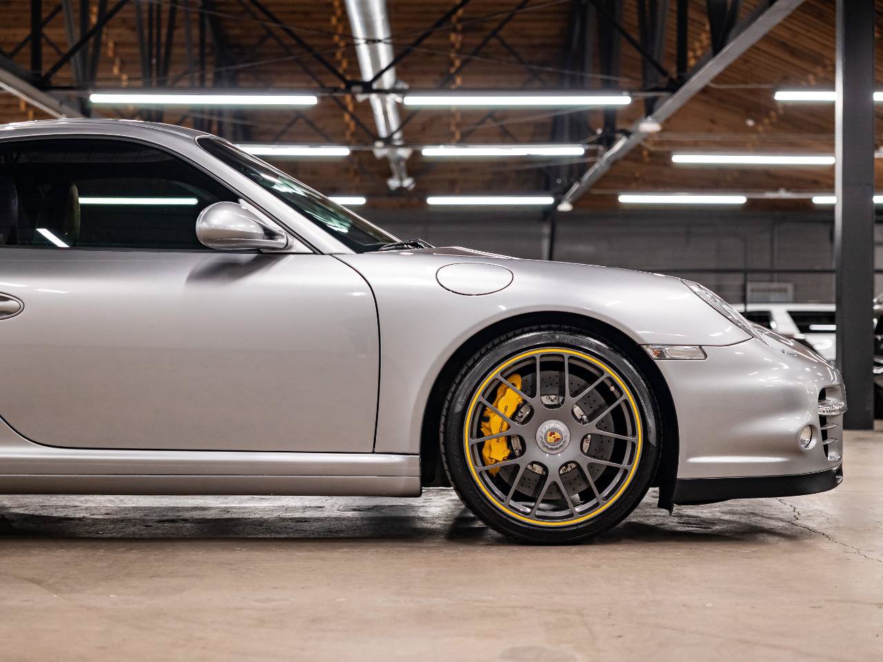 Used 2011 Porsche 911 Turbo S AWD/4WD image 38