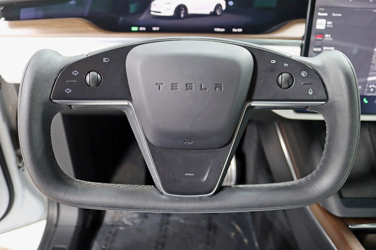 Used 2023 Tesla Model X AWD/4WD image 16