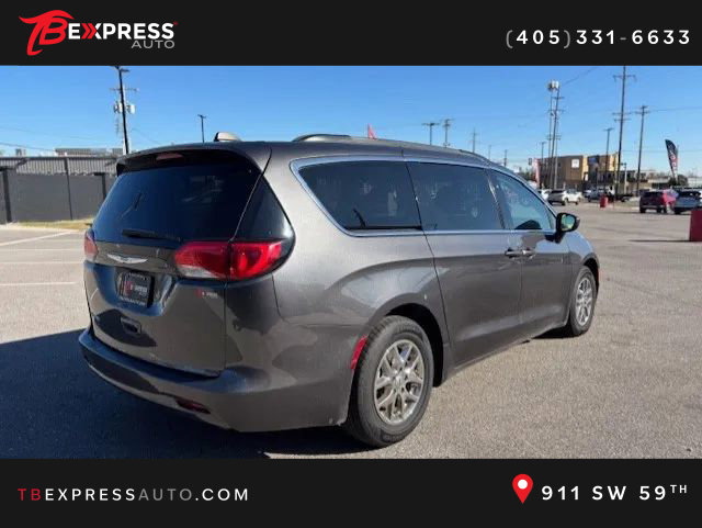 Used 2021 Chrysler Voyager Lxi image 5