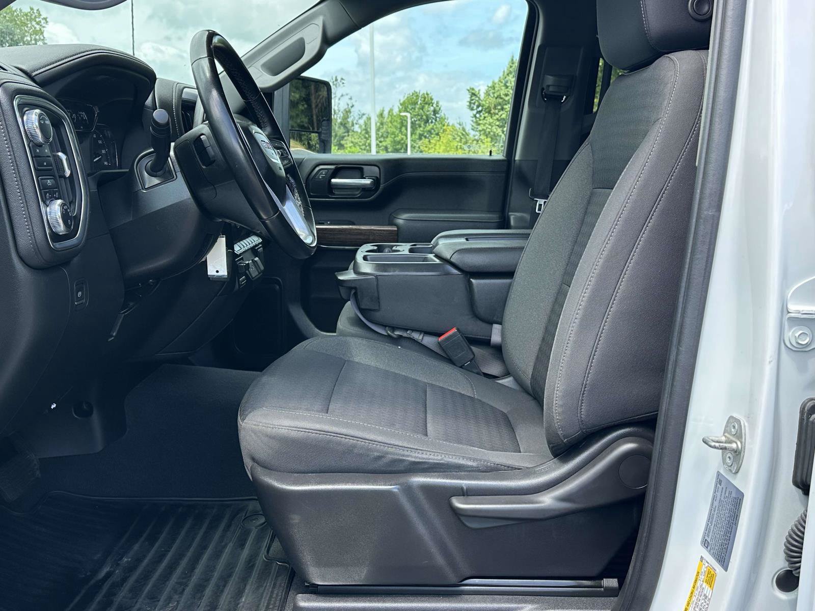 Used 2023 GMC Sierra 2500 SLE AWD/4WD image 4