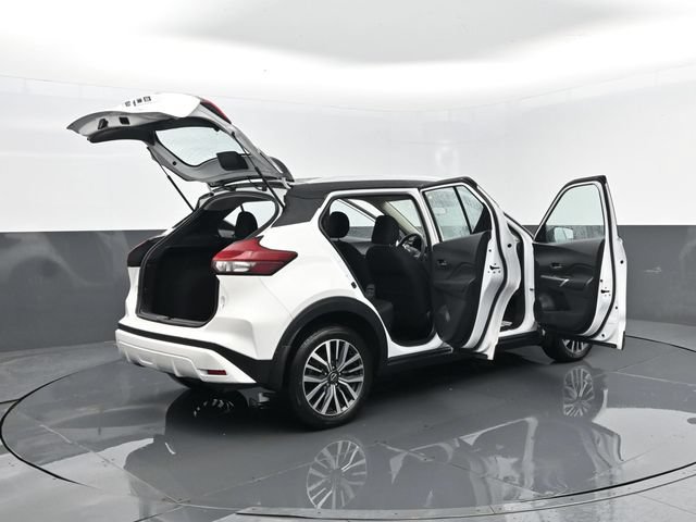 Used 2023 Nissan Kicks SV FWD image 28
