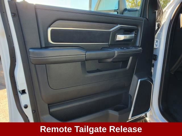 Used 2025 RAM 3500 Laramie image 12