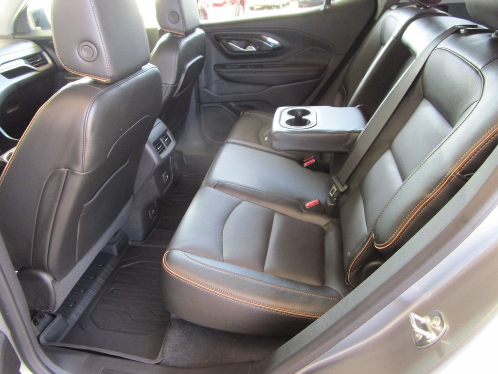 Used 2024 GMC Terrain AT4 AWD/4WD image 24