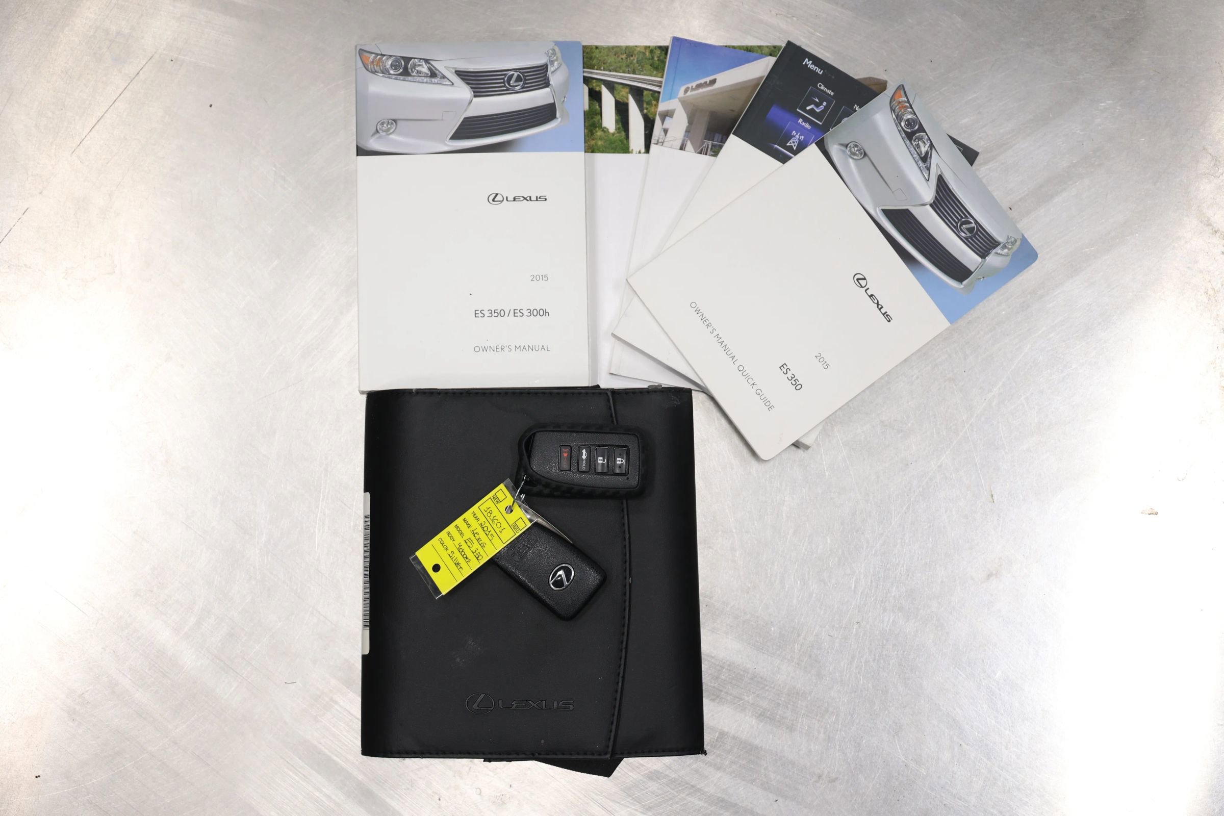 Used 2015 Lexus ES 350 w/ Luxury Package FWD image 5