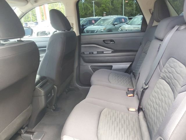 Certified 2025 Nissan Pathfinder S image 10