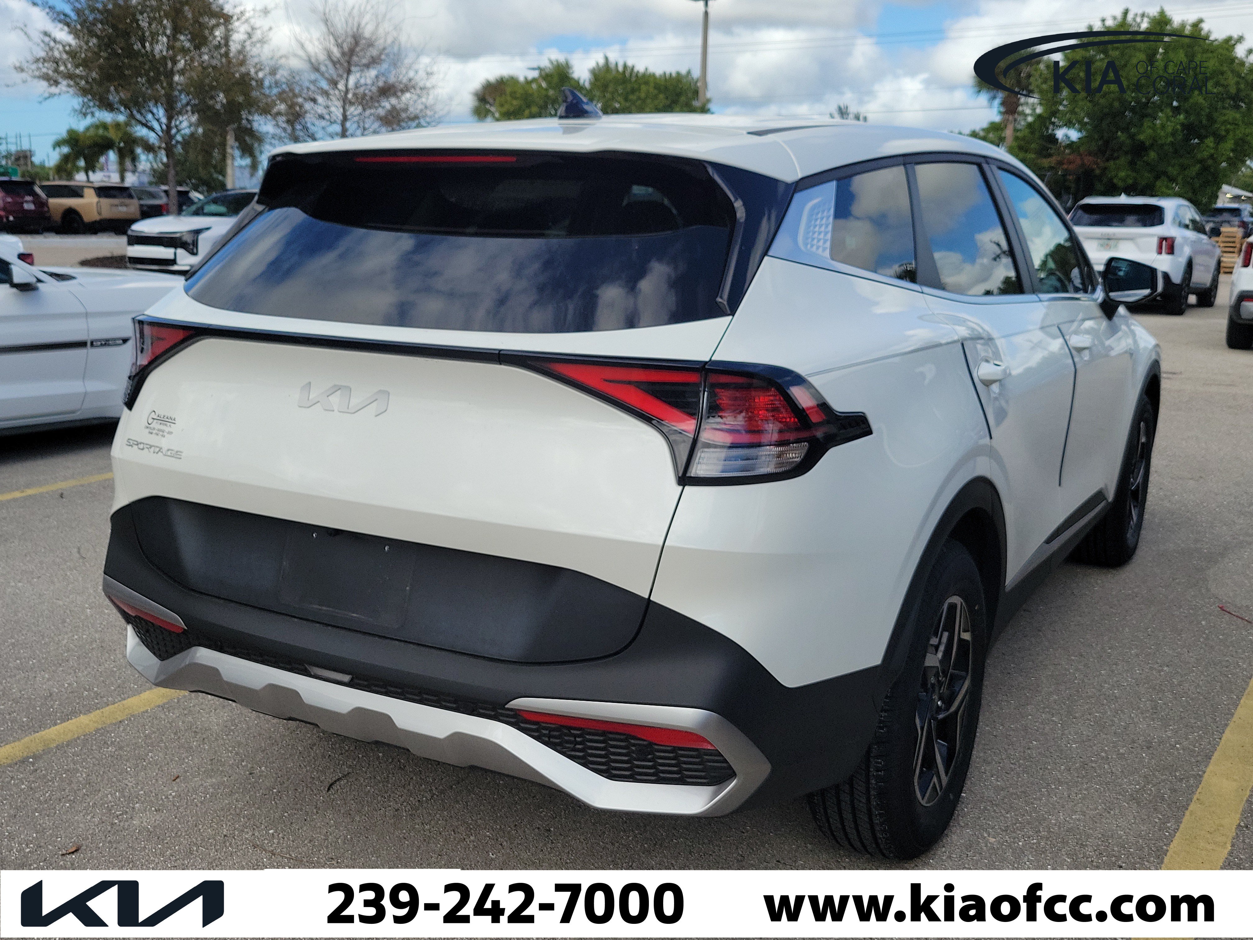 Certified 2024 Kia Sportage LX FWD image 6