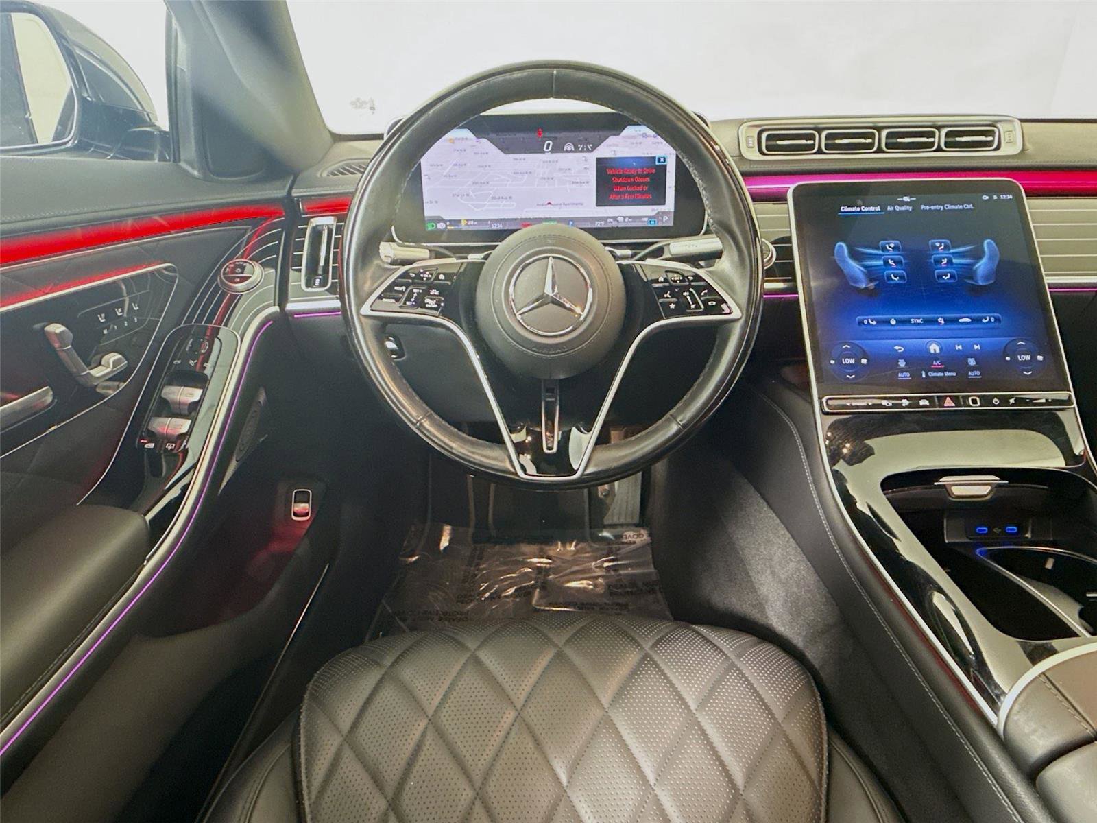 Used 2024 Mercedes-Benz S 580e 4MATIC Sedan image 3