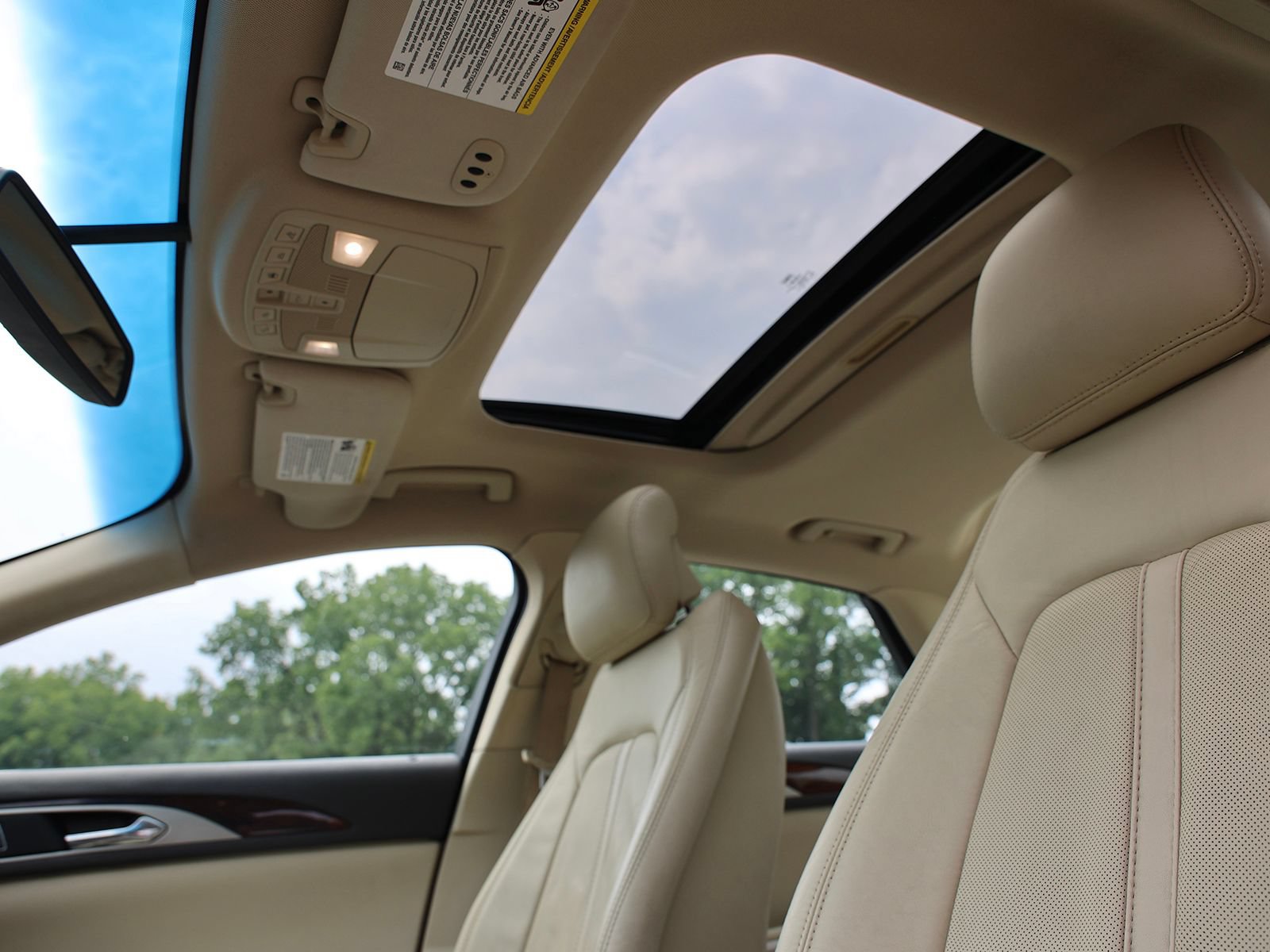 Used 2014 Lincoln MKZ AWD w/ Equipment Group 102A Reserve image 19