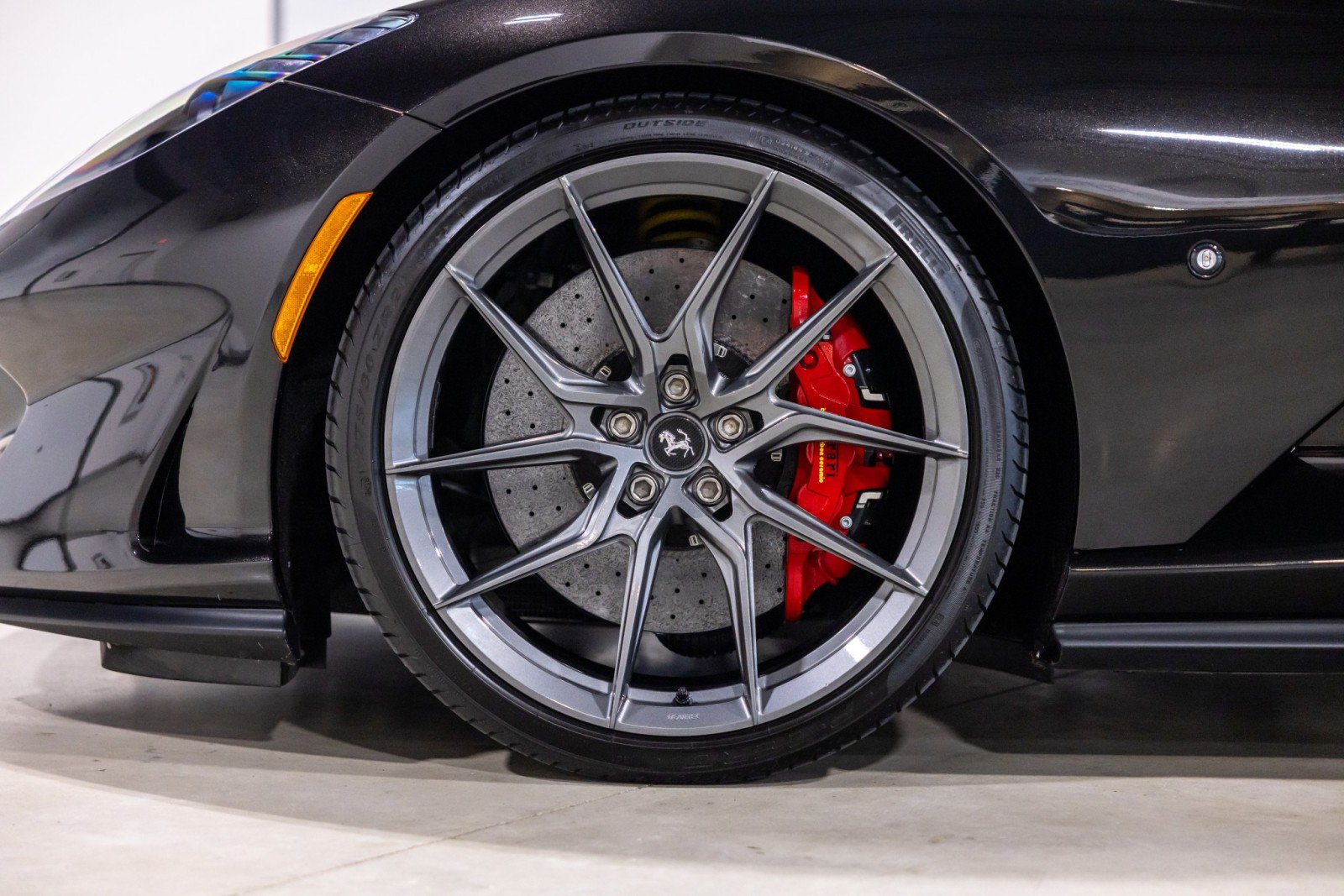 Used 2021 Ferrari 812 GTS RWD image 20