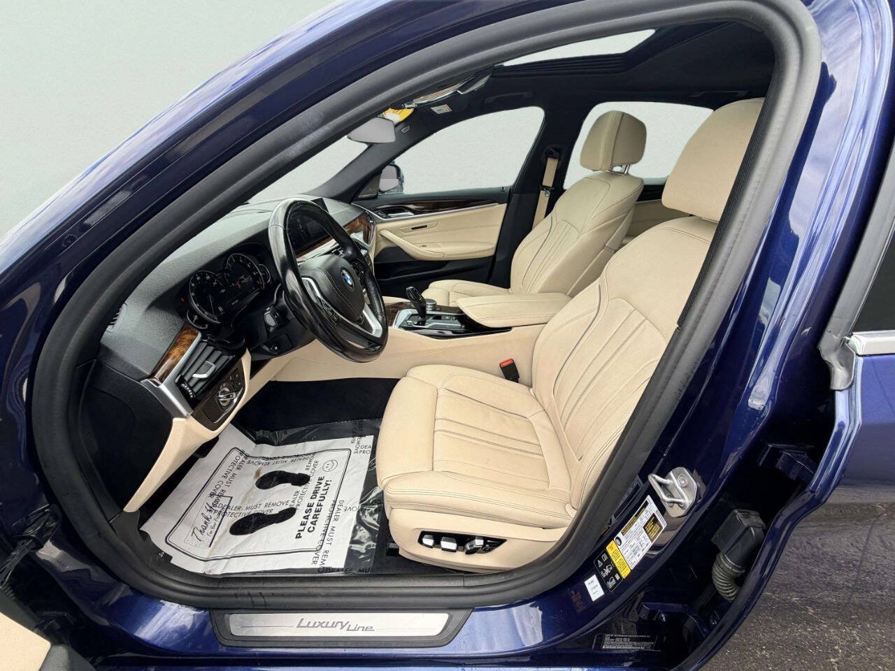 Used 2019 BMW 530i xDrive AWD/4WD image 18