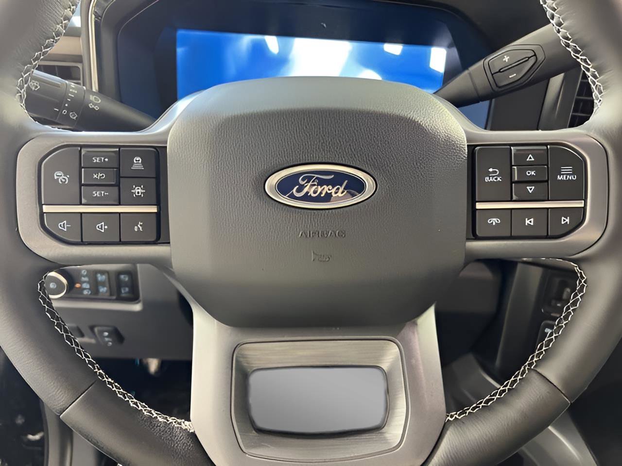 New 2026 Ford F350 Lariat w/ Black Appearance Package image 13