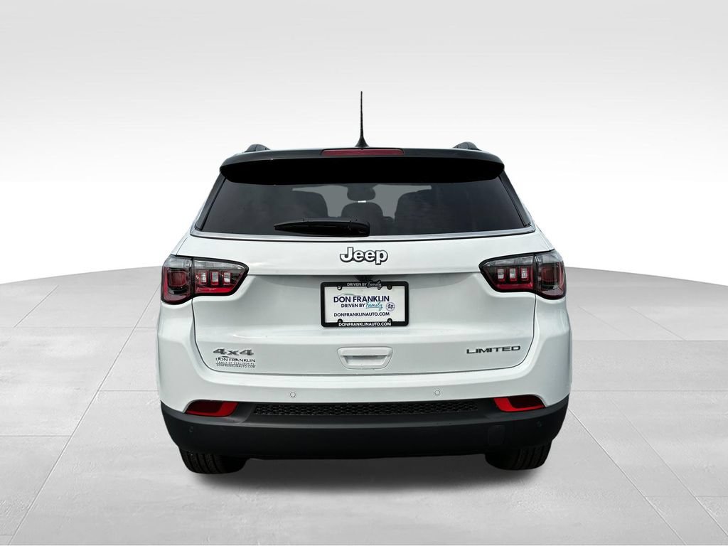 New 2026 Jeep Compass Limited w/ Sun, Sound & Navigation Group AWD/4WD image 3