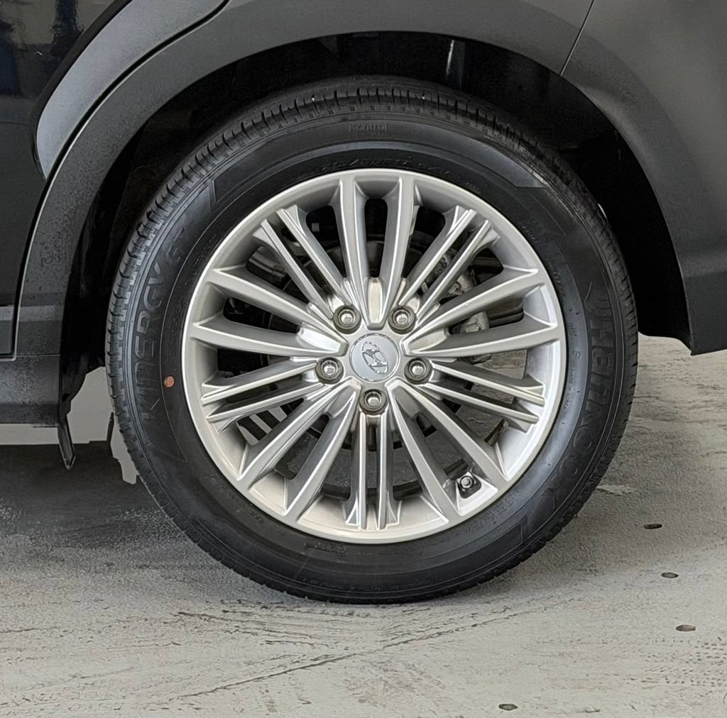 Certified 2021 Hyundai Kona SEL Plus FWD image 8