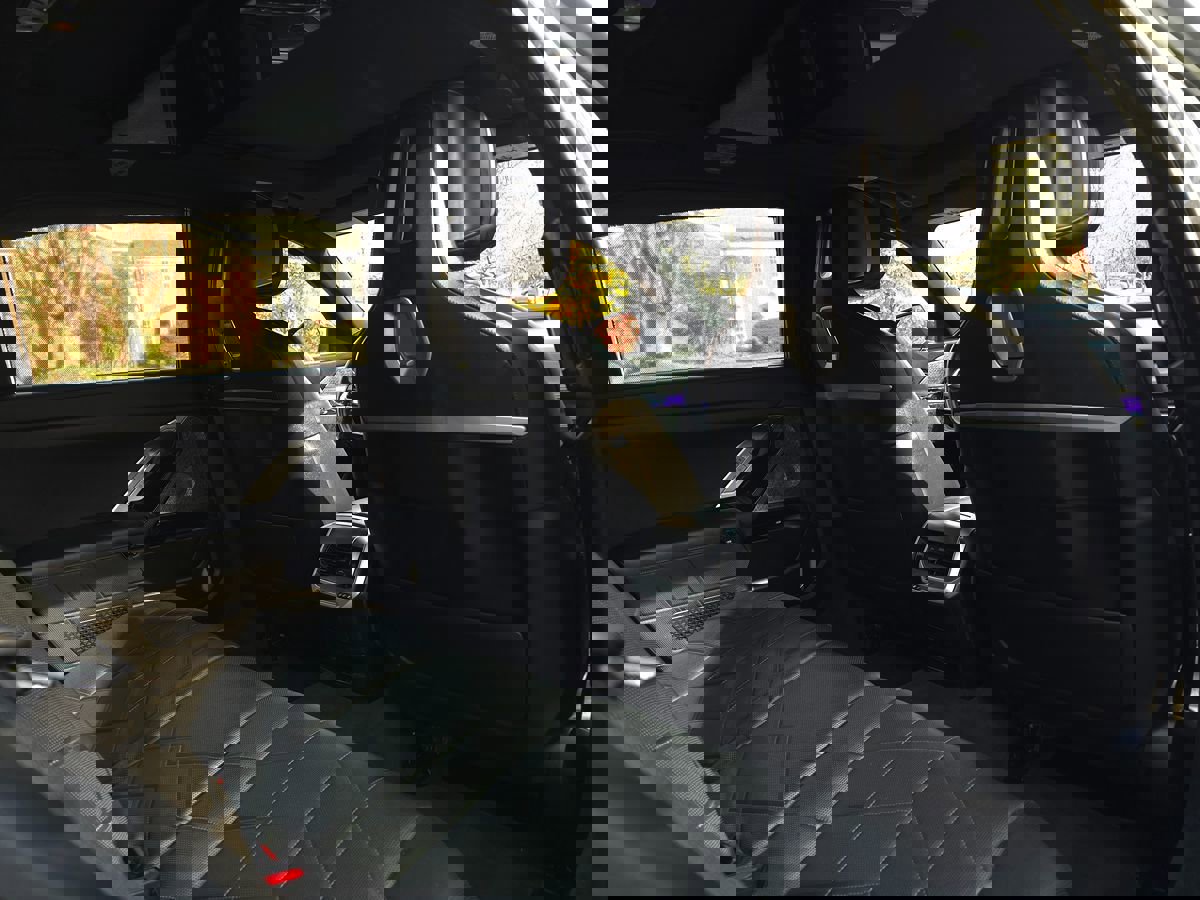 Used 2024 BMW i7 xDrive60 w/ Executive Package image 29