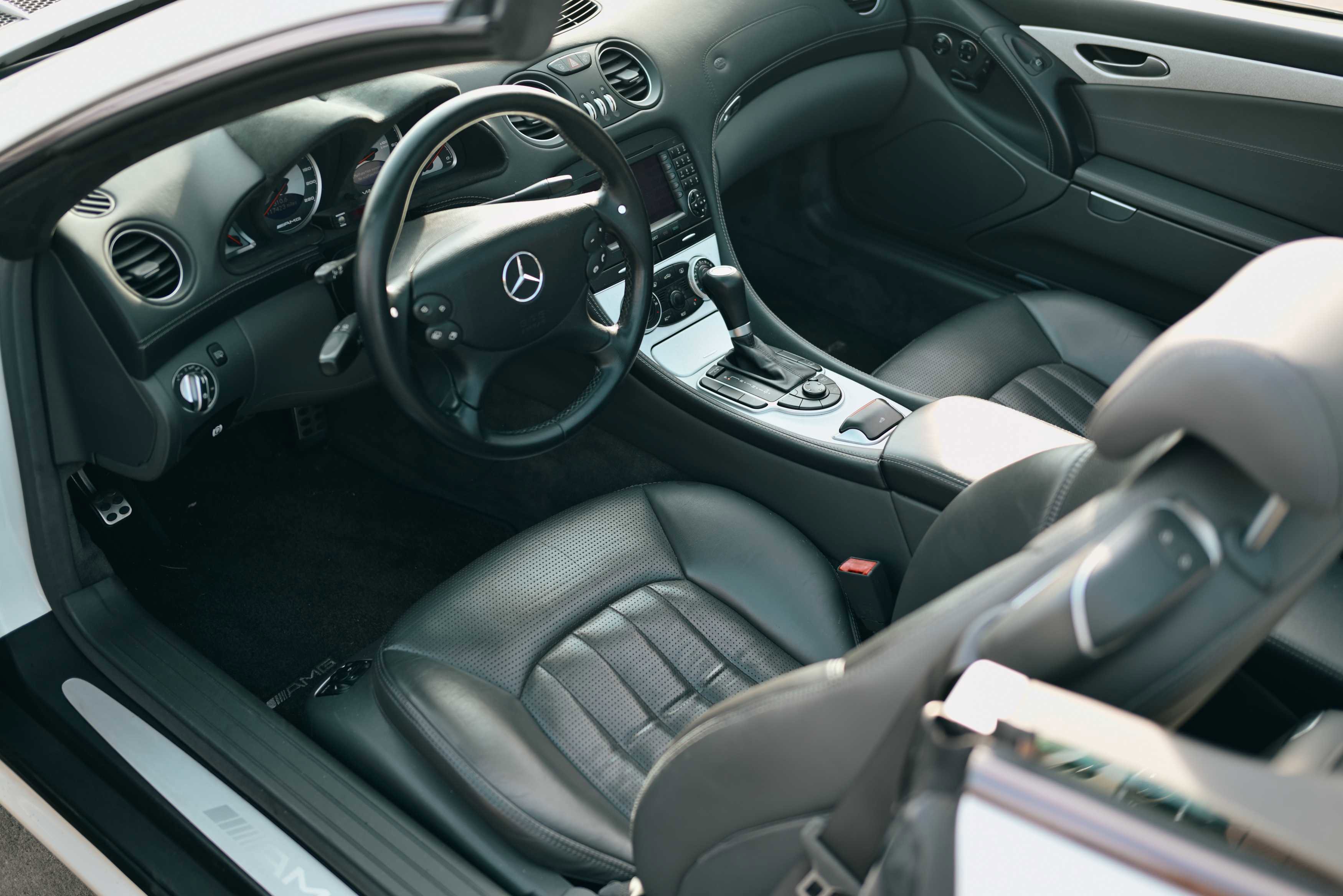 Used 2005 Mercedes-Benz SL 65 AMG image 13