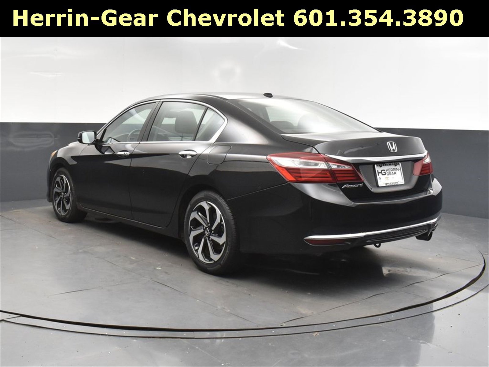 Used 2017 Honda Accord EX-L image 5