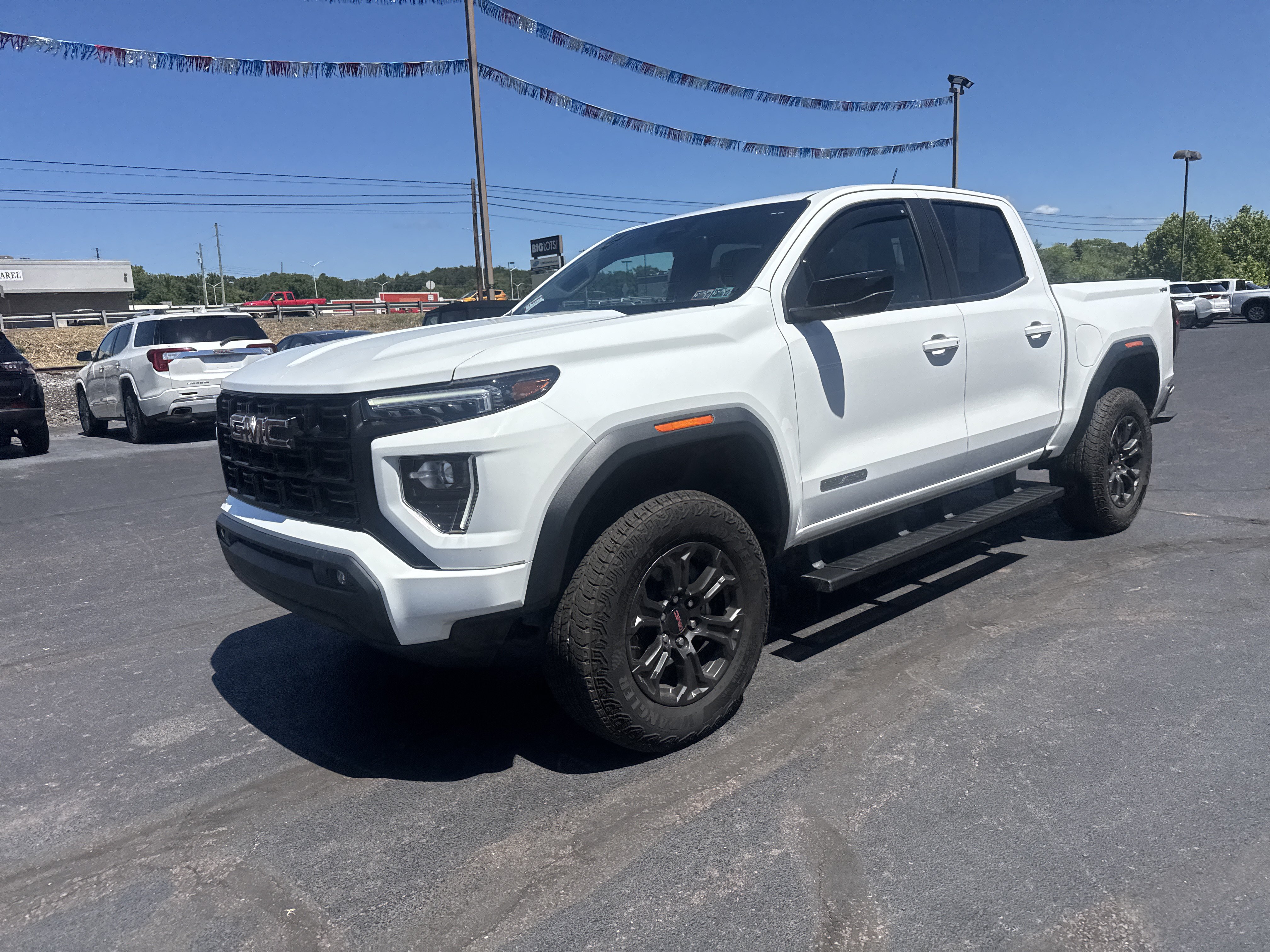 Used 2024 GMC Canyon Elevation w/ Convenience Package AWD/4WD image 10