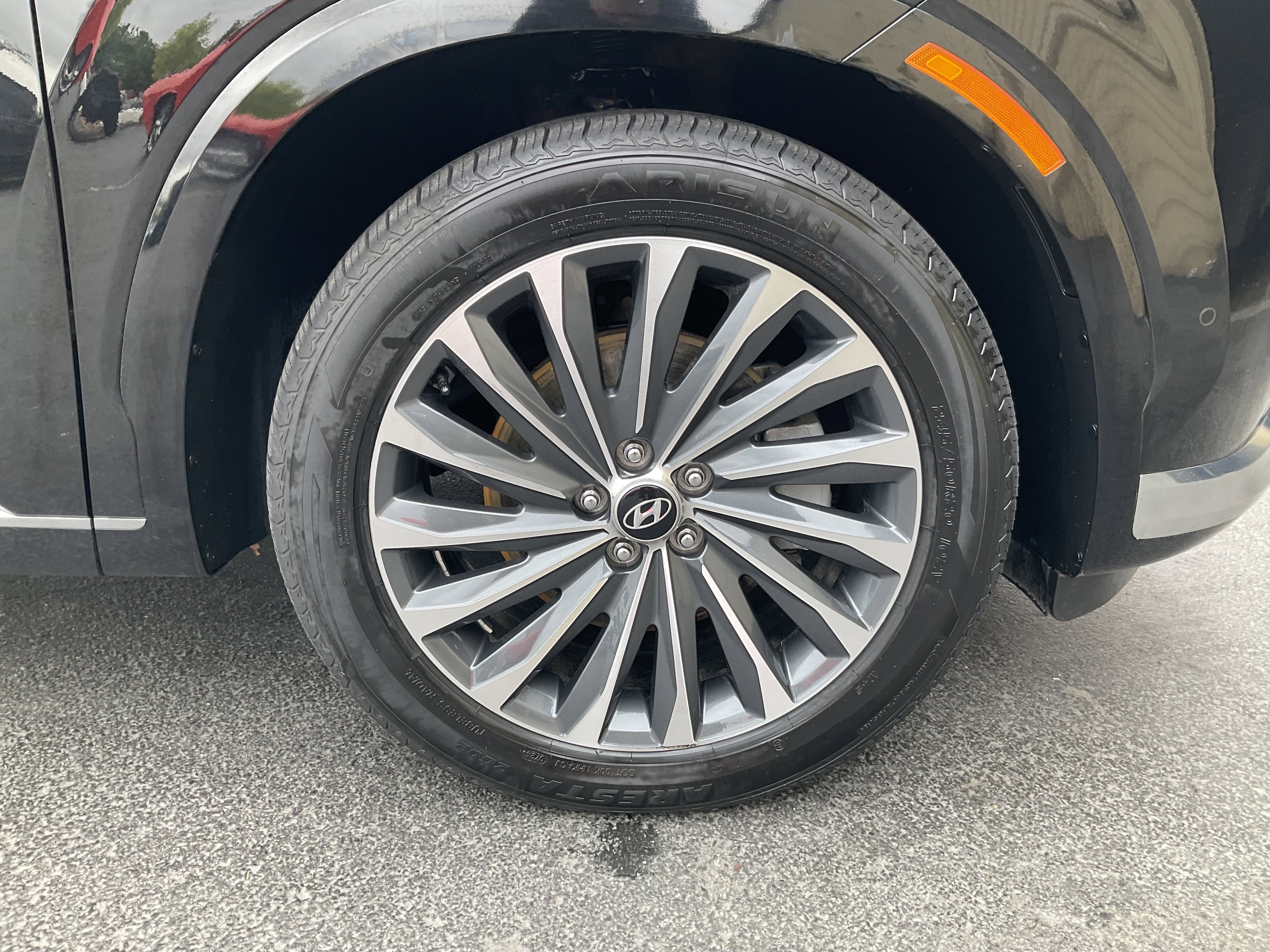Used 2024 Hyundai Palisade Calligraphy image 11
