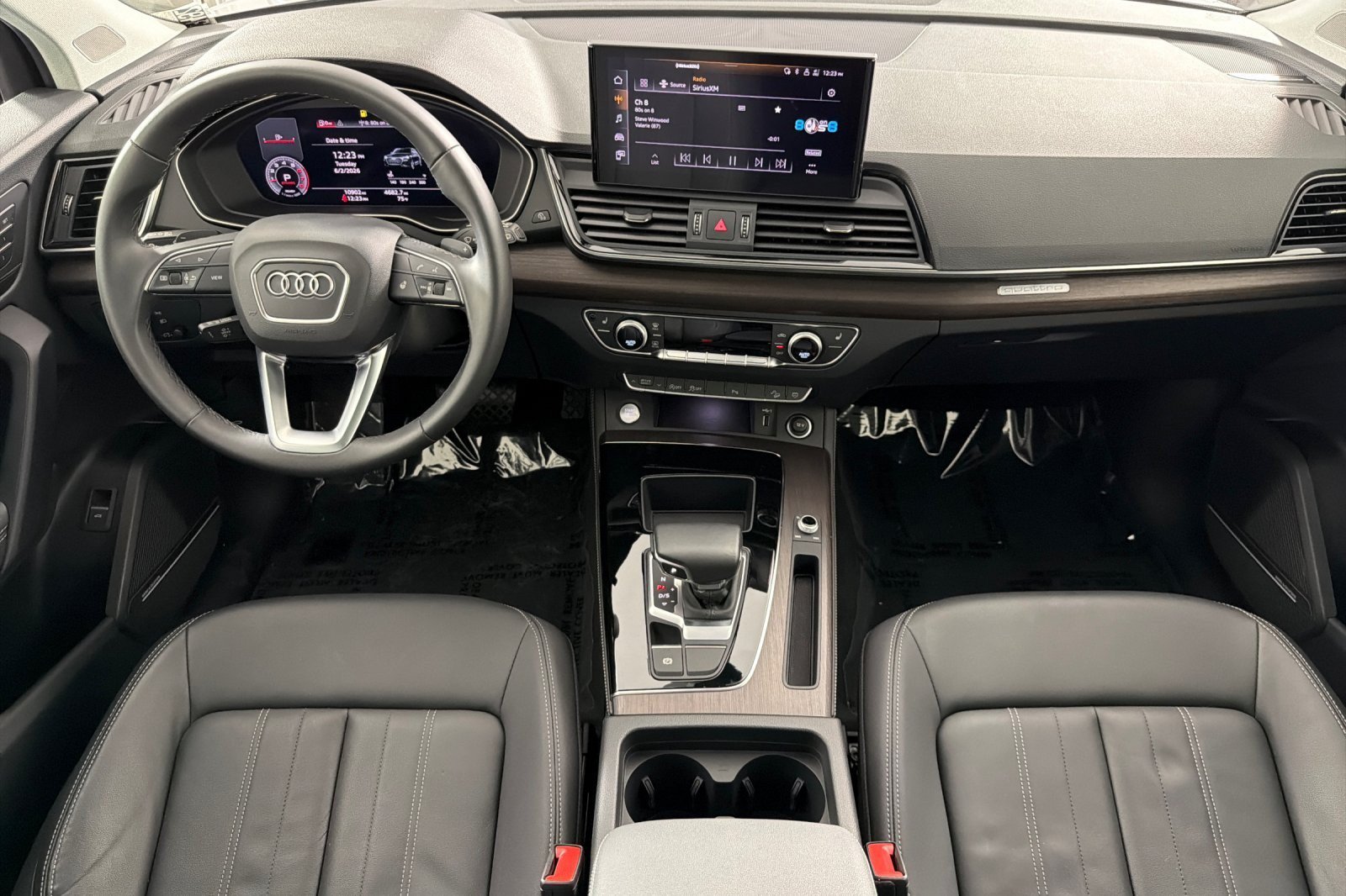 Used 2023 Audi Q5 2.0T Premium Plus w/ Premium Plus Package AWD/4WD image 12