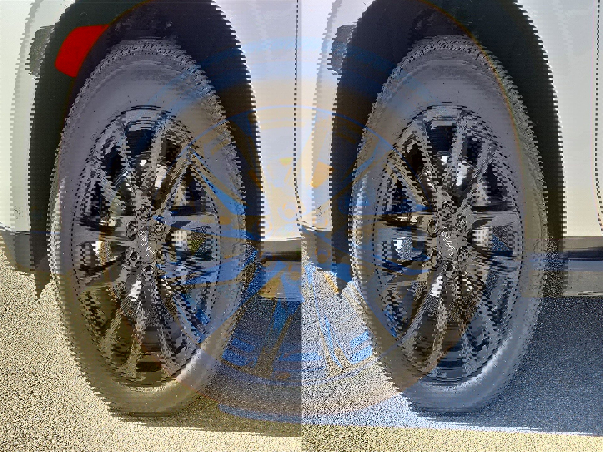 Used 2023 GMC Yukon Denali Ultimate image 11