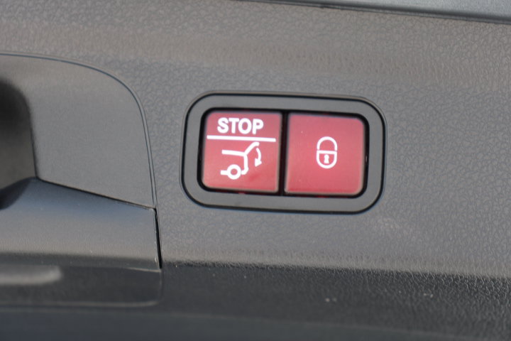 Used 2022 Mercedes-Benz GLE 350 4MATIC image 17