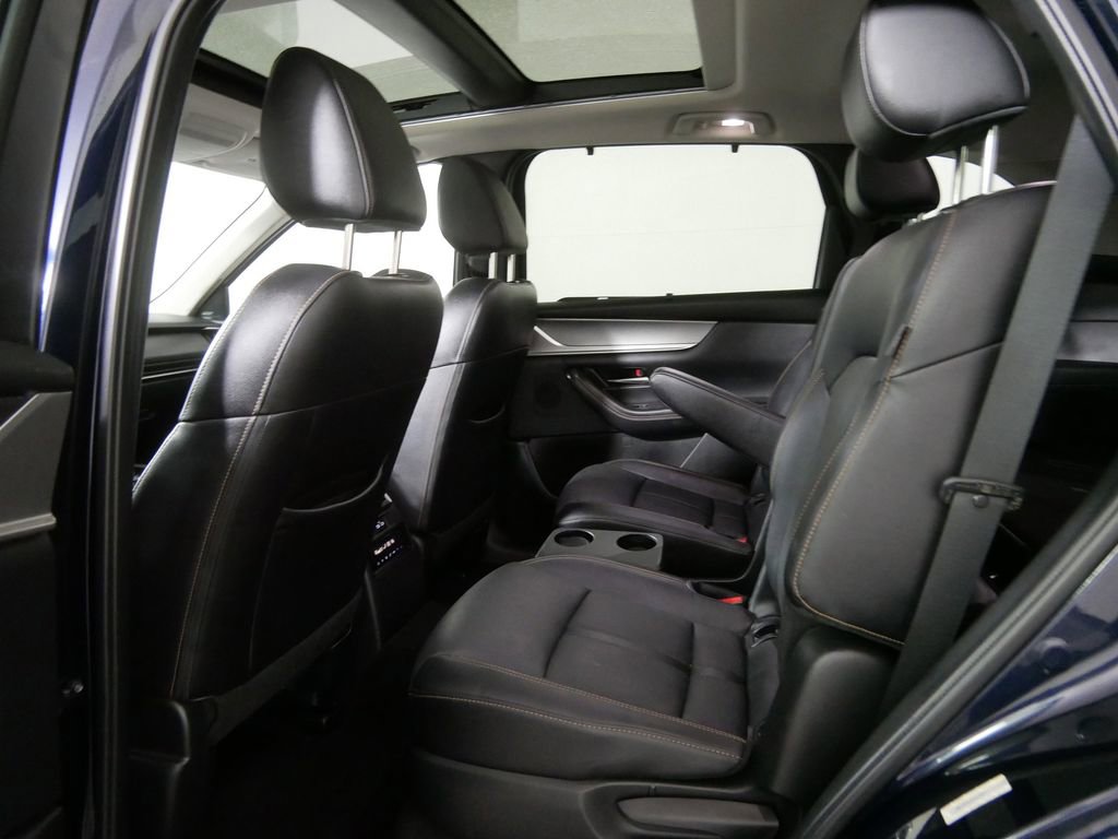 Used 2024 MAZDA CX-90 Plug-In Hybrid w/ Premium Pkg image 19