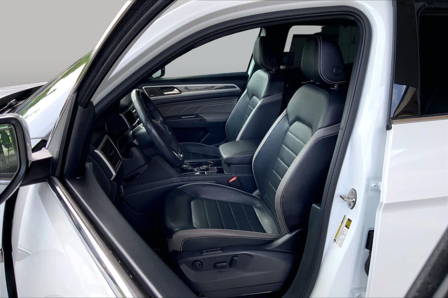 Used 2023 Volkswagen Atlas Cross Sport SEL Premium R-Line AWD/4WD image 8