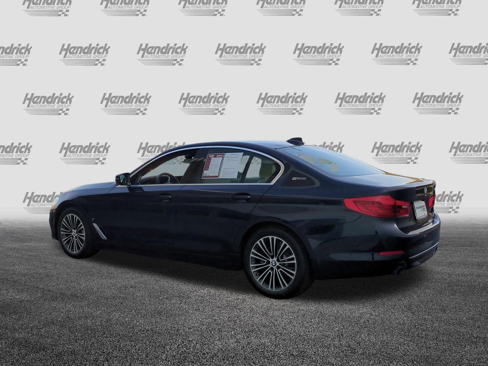 Used 2019 BMW 530e w/ Convenience Package image 8