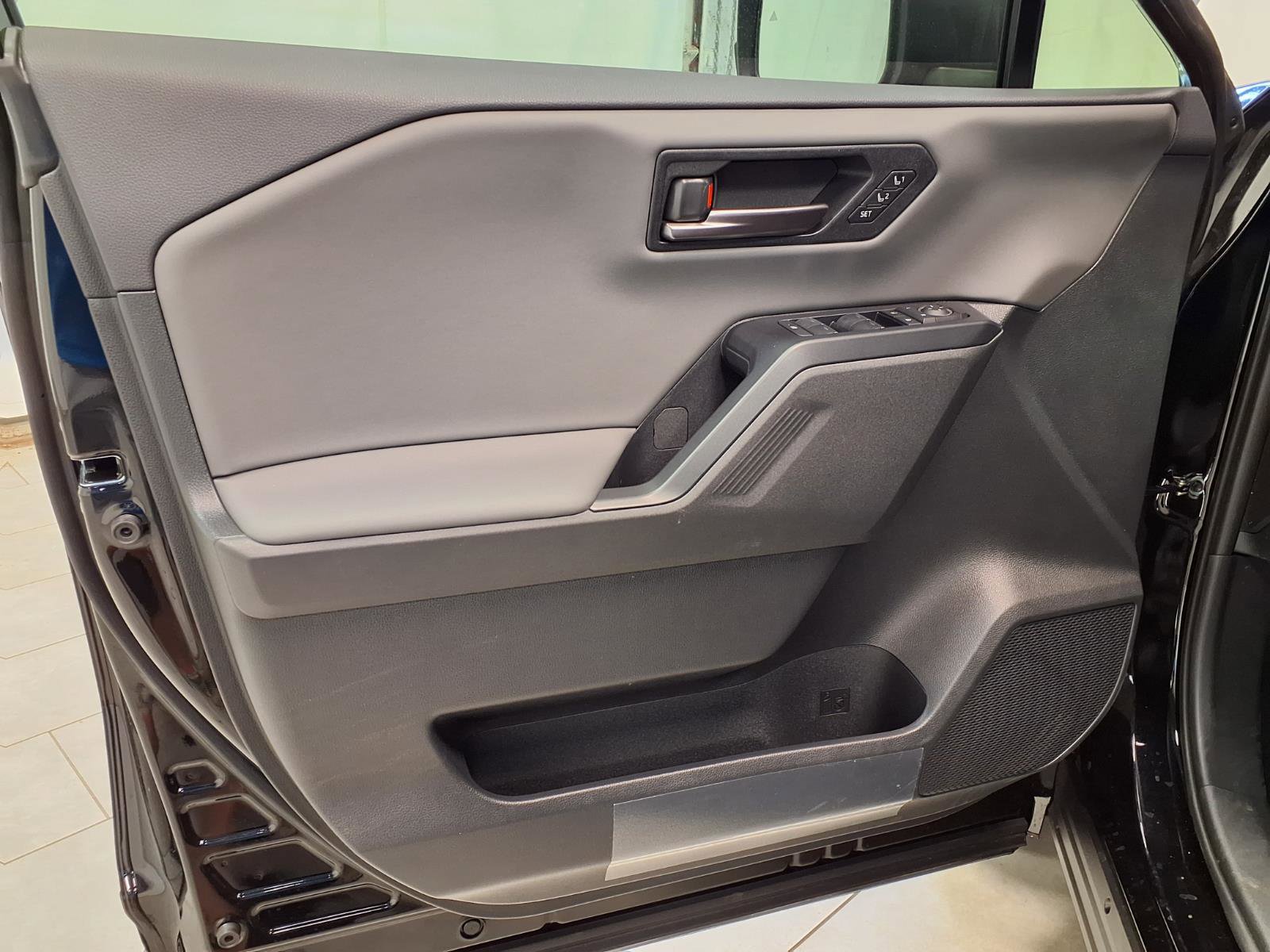 New 2026 Toyota RAV4 XSE AWD/4WD image 25