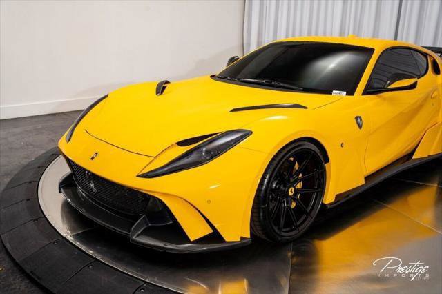 Used 2018 Ferrari 812 Superfast RWD image 14