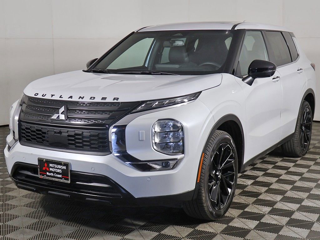 Used 2023 Mitsubishi Outlander SEL Black Edition AWD/4WD image 11