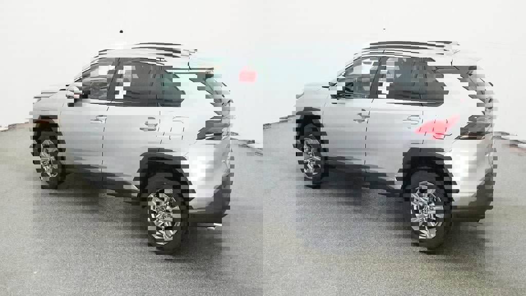 New 2025 Toyota RAV4 XLE image 4