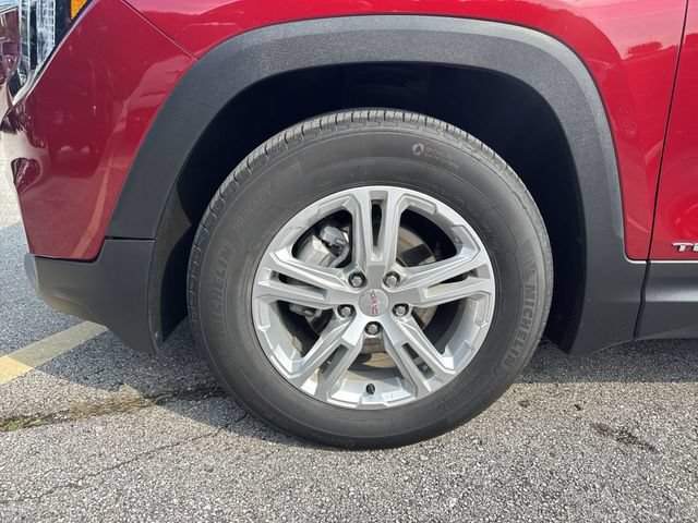 Used 2024 GMC Terrain SLE w/ Driver Convenience Package FWD image 31