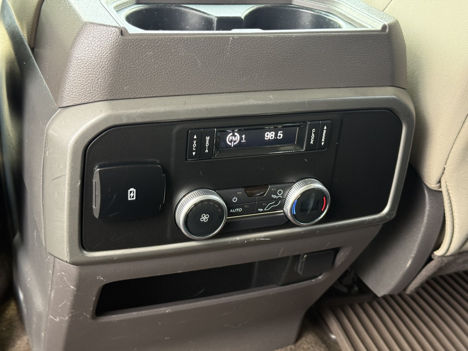 Used 2020 Ford Expedition XLT RWD image 24