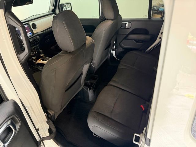 Used 2020 Jeep Wrangler Unlimited Sahara w/ Uconnect 4C Nav & Sound Group AWD/4WD image 29