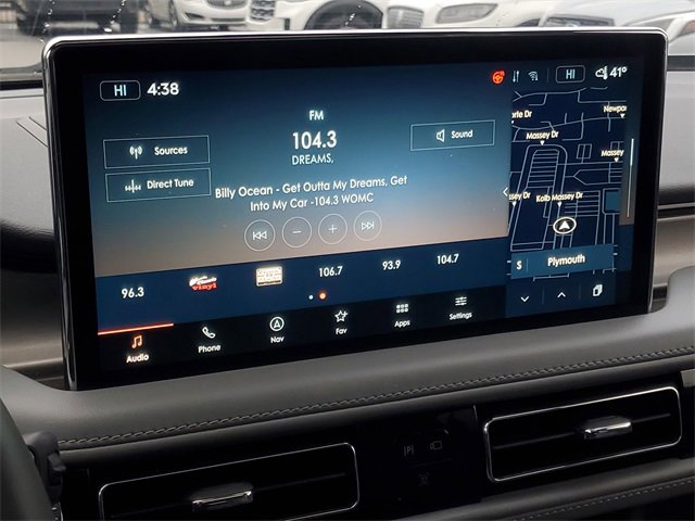 Used 2022 Lincoln Nautilus Reserve image 25